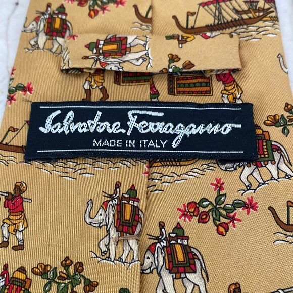 Salvatore Ferragamo 100% Silk Tie Asian Motif - Picture 7 of 11